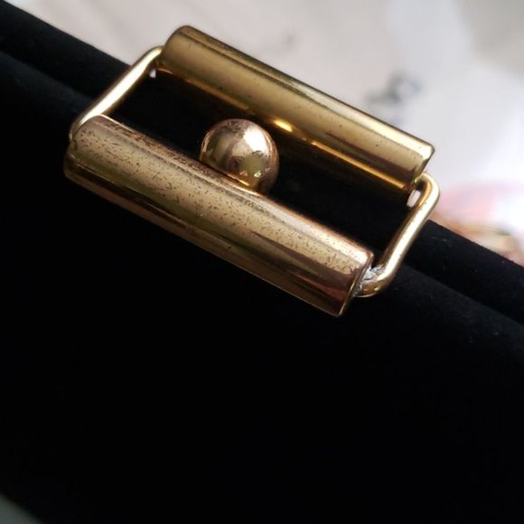 vintage velvet finish chain handbag - Picture 8 of 12